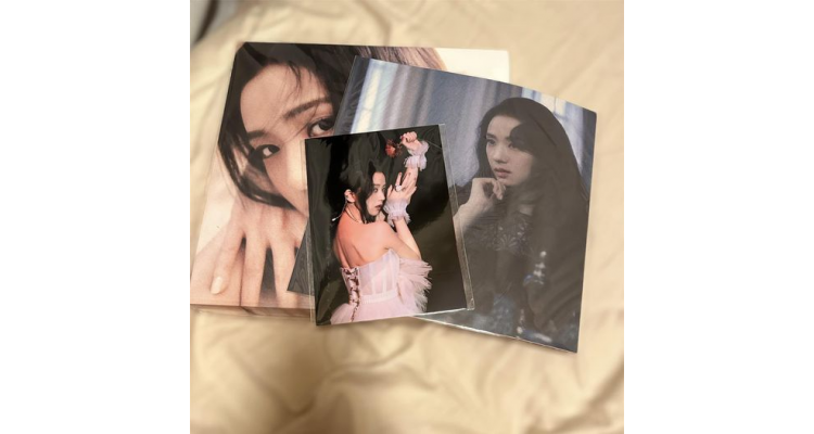 JISOO FIRST SINGLE VINYL LP [ME] LIMITED EDITION